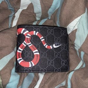 Gucci wallet